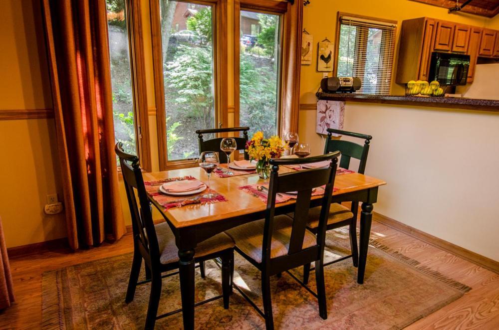 Asheville Cabins Of Willow Winds ภายนอก รูปภาพ